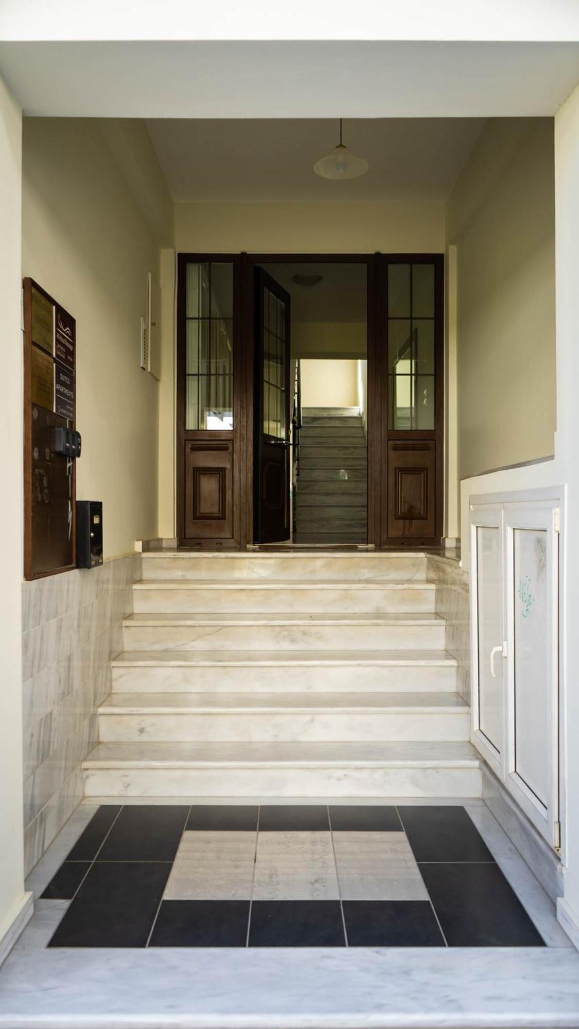 Aurora Suite Apartment كالامباكا المظهر الخارجي الصورة